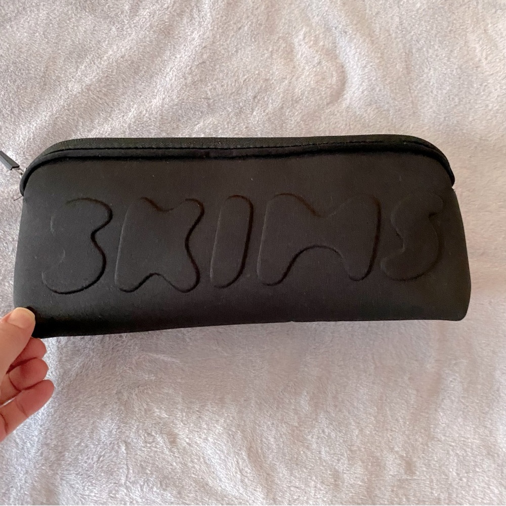Skims Neoprene top zip black pouch